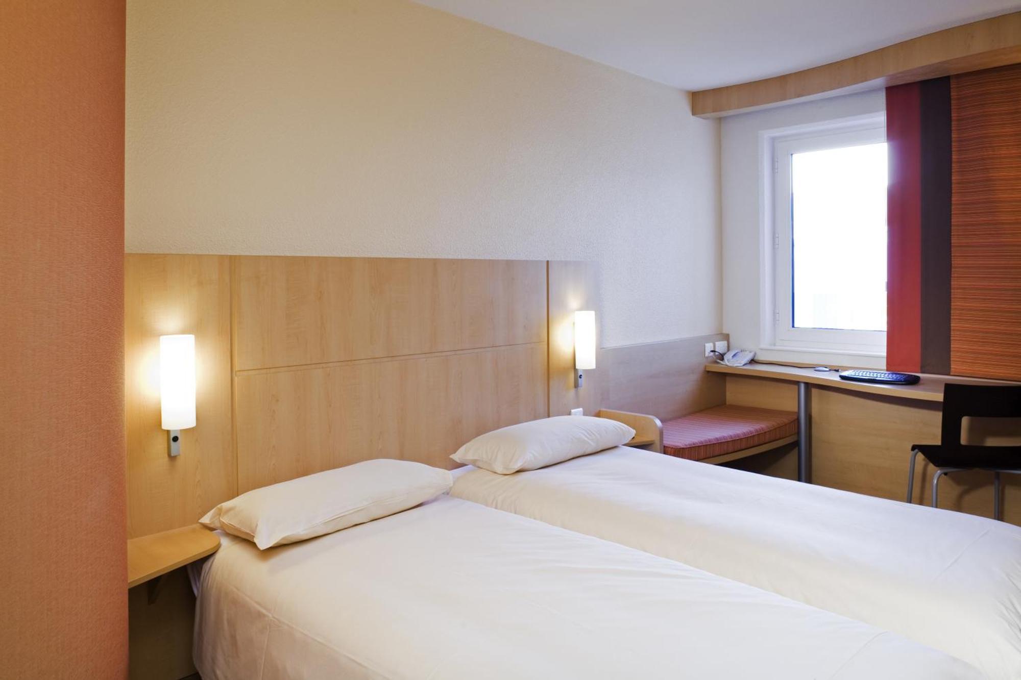 Отель Ibis Bristol Temple Meads Номер фото