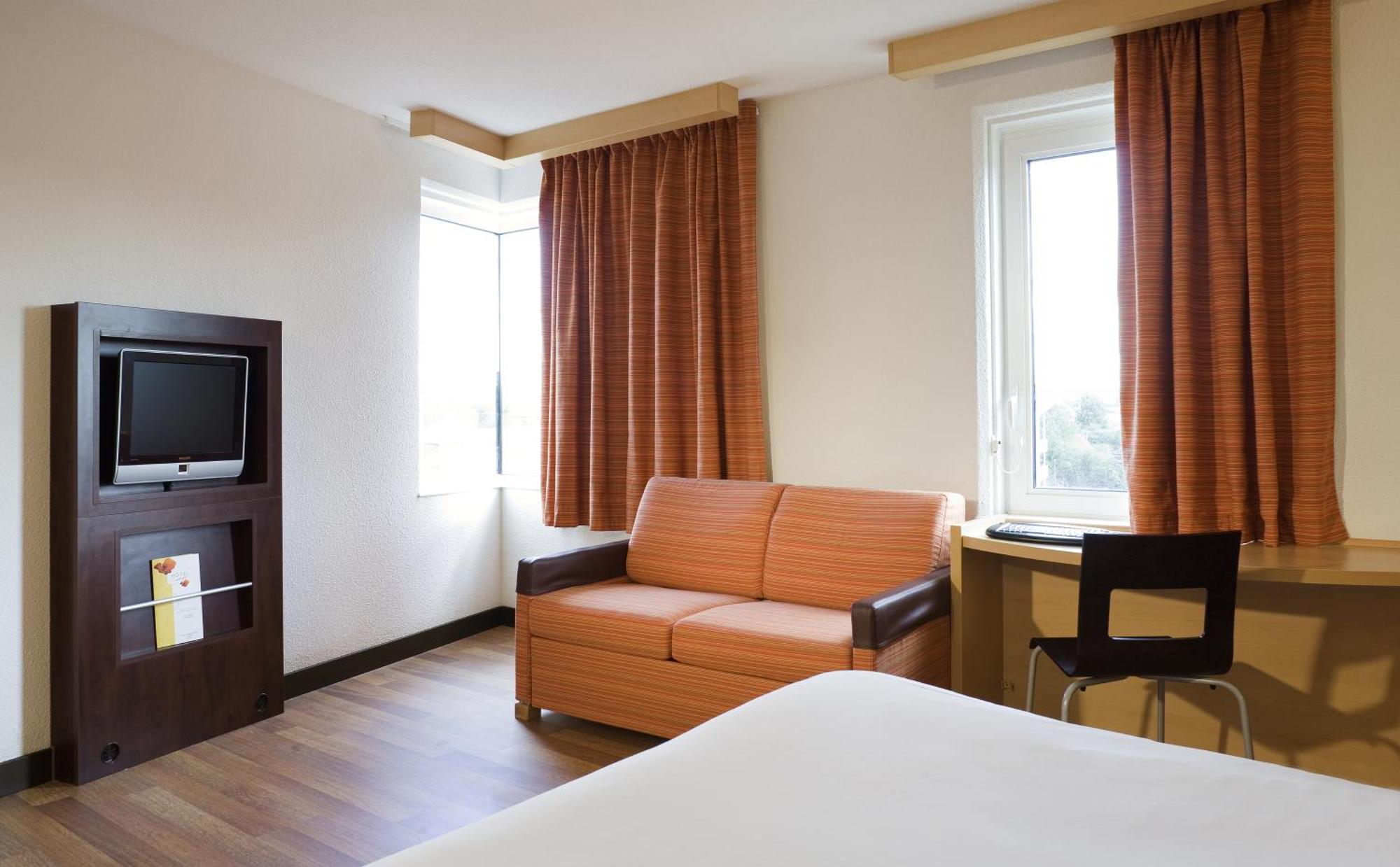 Отель Ibis Bristol Temple Meads Номер фото