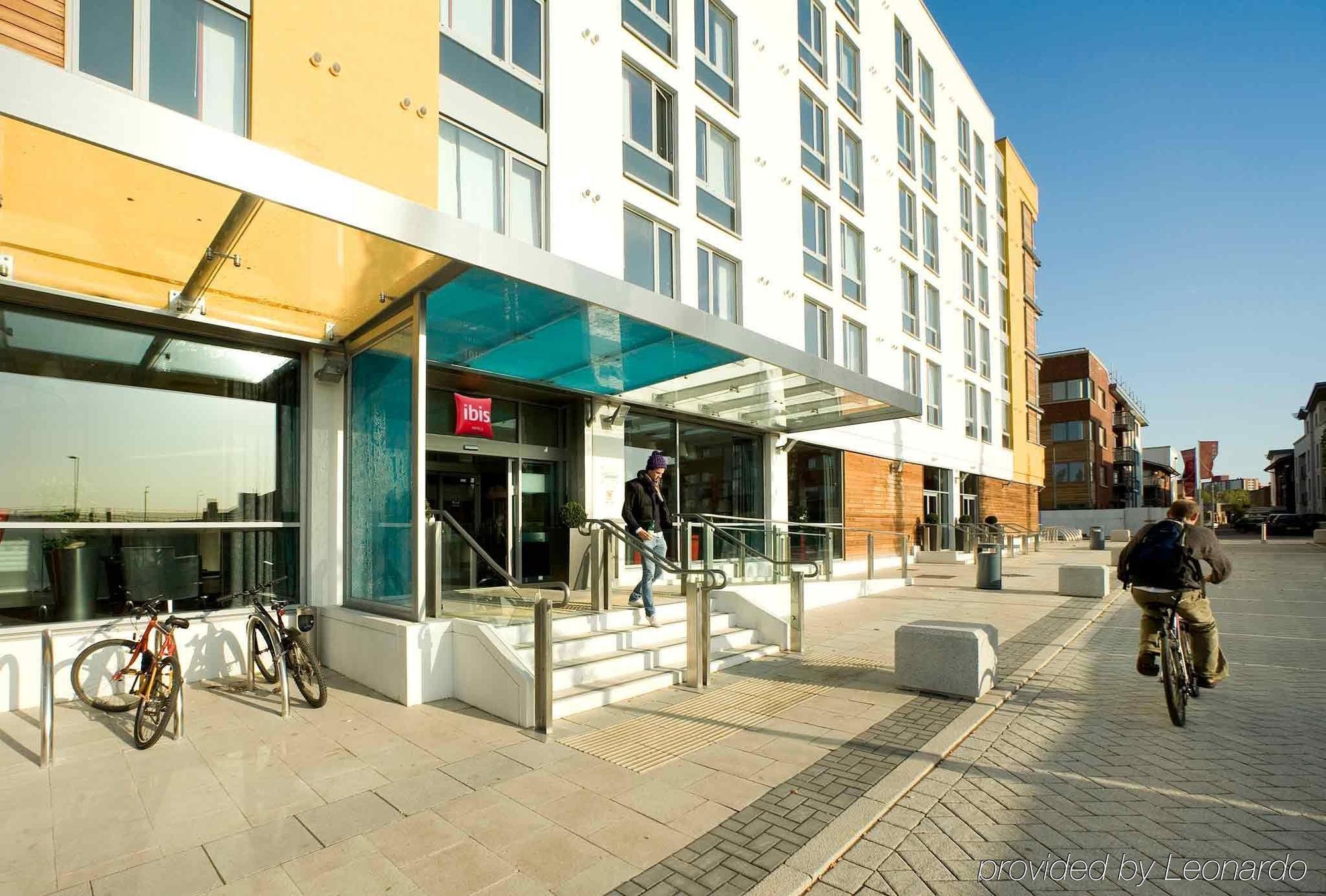 Отель Ibis Bristol Temple Meads Экстерьер фото